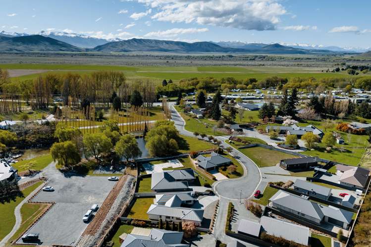 9 Pinot Noir Court Omarama_25