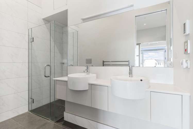 105/24 Wellington Street Howick_19