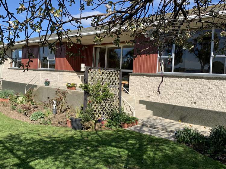 19 Calder Street Owaka_12