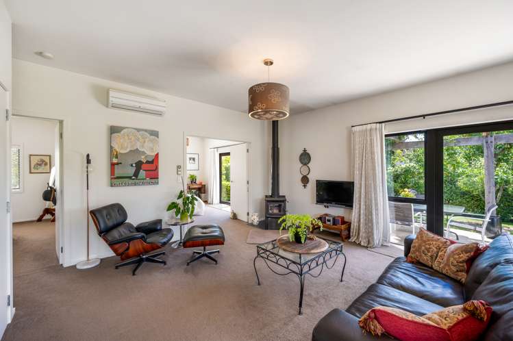 2 Snowberry Street Albert Town_3