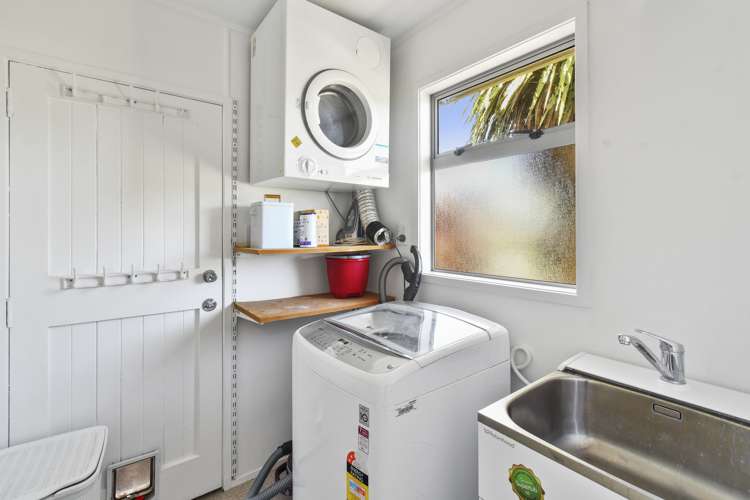 1 Hobart Crescent Wattle Downs_15