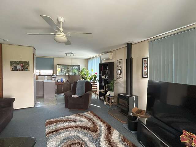 2/141 Carnoustie Drive Wattle Downs_3