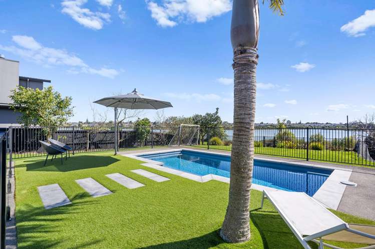 43 Aberdeen Crescent Wattle Downs_23