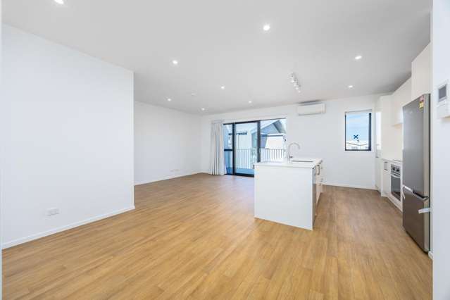 205/24 Peihana Road Hobsonville_3