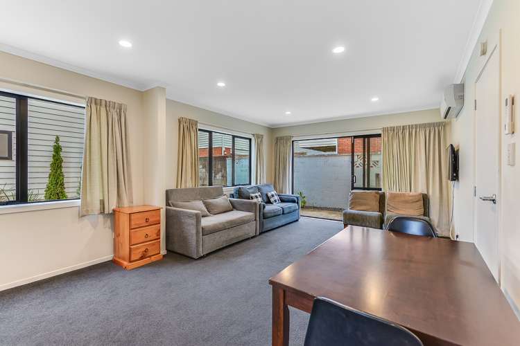 2/12 Short Street Claudelands_5