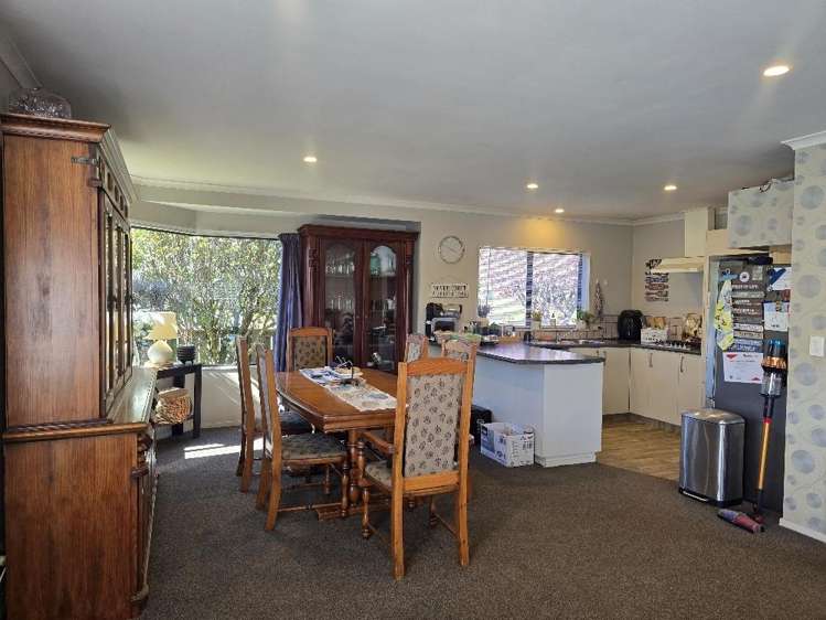 50 Arrowsmith Avenue 1140_3