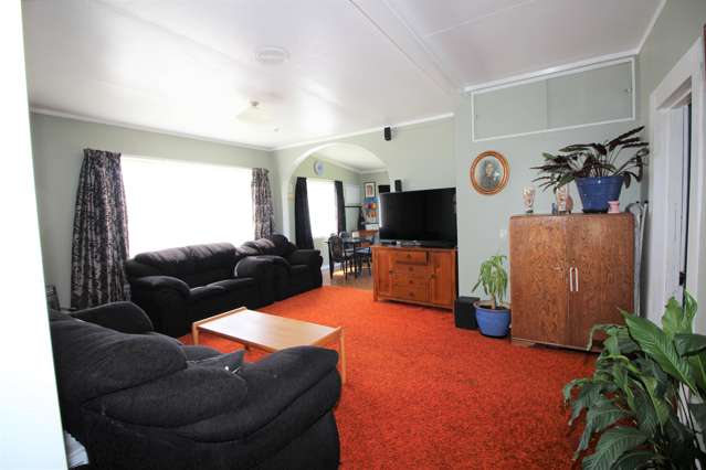 17 London Street Dannevirke_2