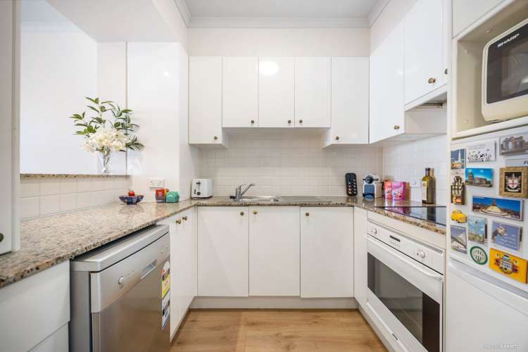 902/8 Albert Street Auckland Central_9