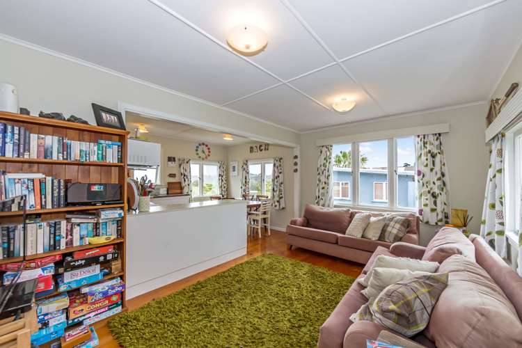 11 Leigh Road Leigh_12