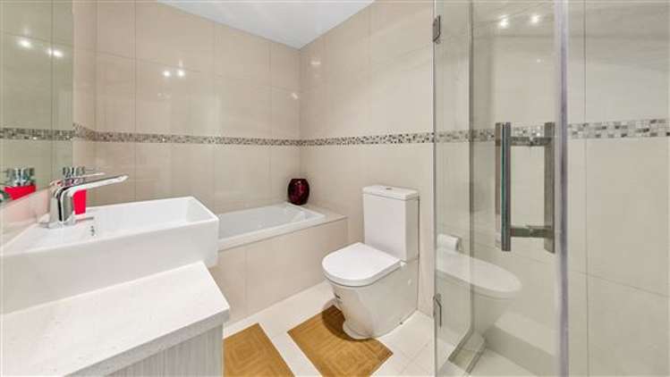40 Pencaitland Drive Flat Bush_13