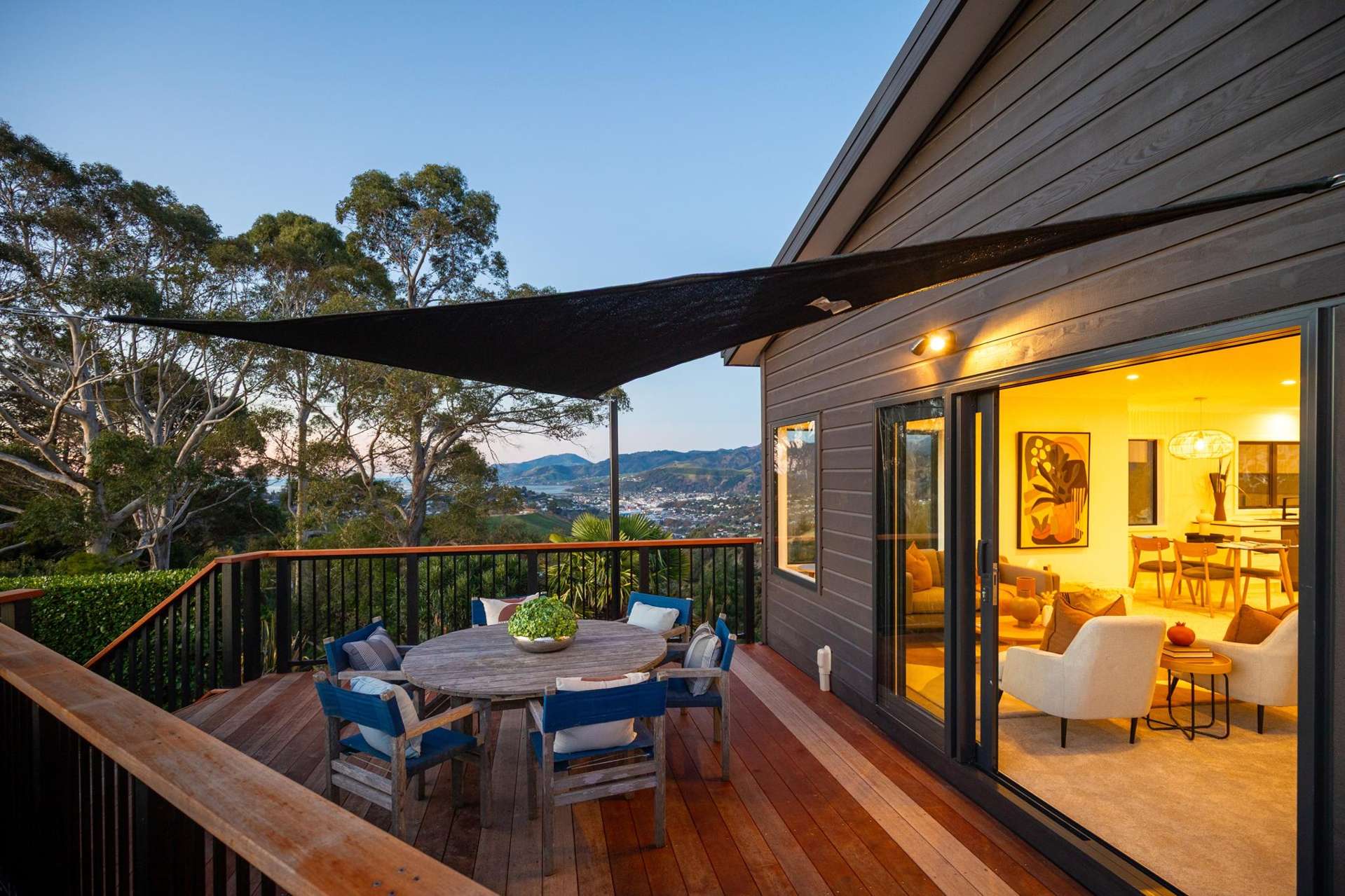 319 Princes Drive Britannia Heights_0