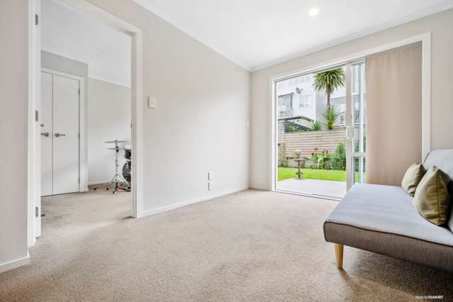 5 Manawatere Way Flat Bush_4