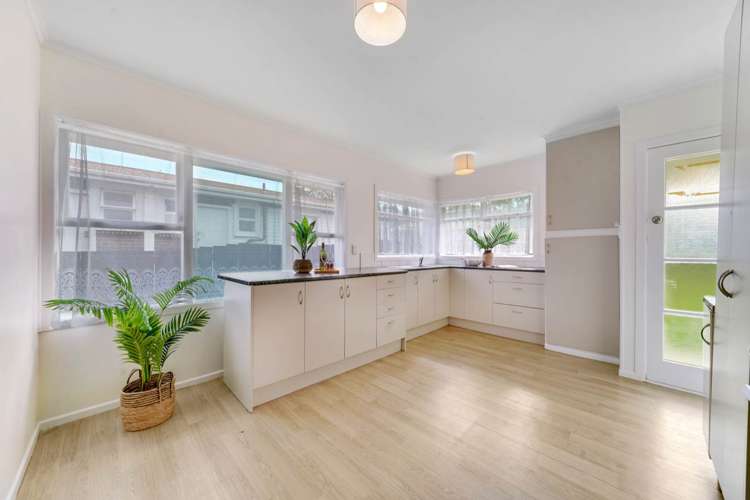 36 Plumley Crescent Mangere_5