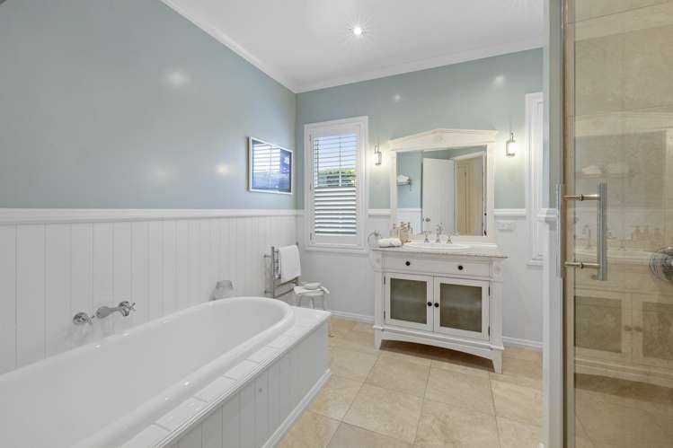 8B Sampson Avenue Waiwhakaiho_24