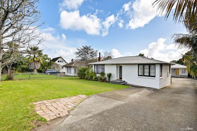 15 Amberley Avenue Te Atatu South_2