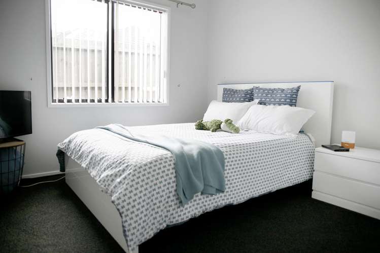 33 Sunningdale Street Wattle Downs_15