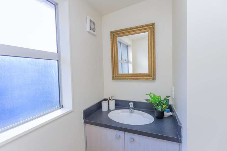 10 Erlestoke Crescent Churton Park_12