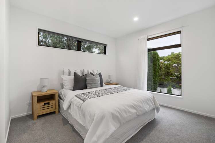 2/10 Brockworth Place Riccarton_9