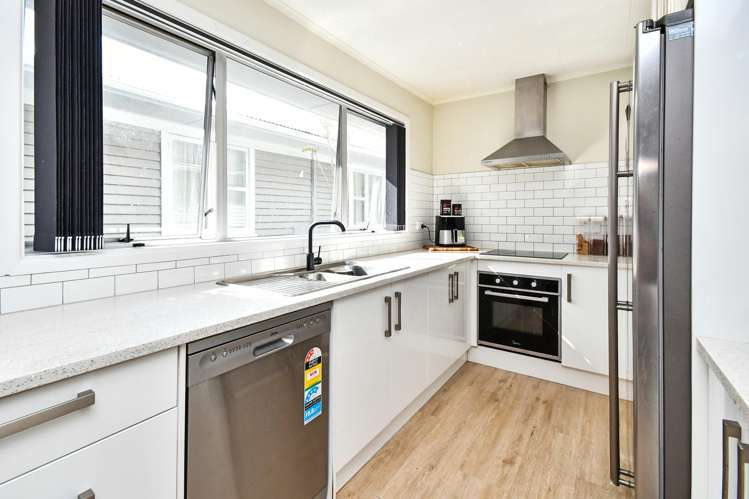 37 Mckean Avenue Manurewa_10
