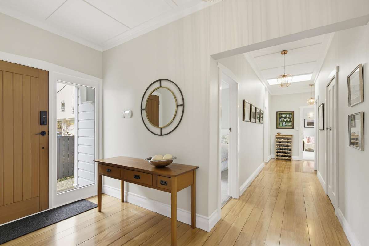 35 Woodmancote Road_5