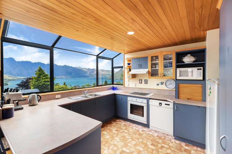 18b Avalon Crescent Fernhill/Sunshine Bay_11