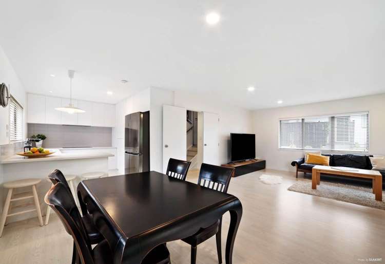 626D Beach Road 1607_3