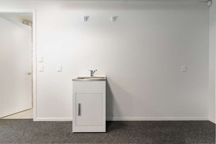 39 Champion Street Edgeware_15