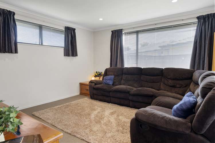 17 Vorbach Place Renwick_16