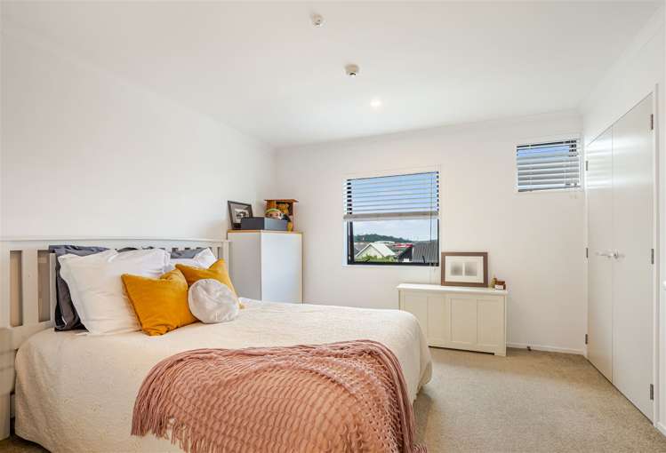 4 Torea Tai Road Hobsonville_13