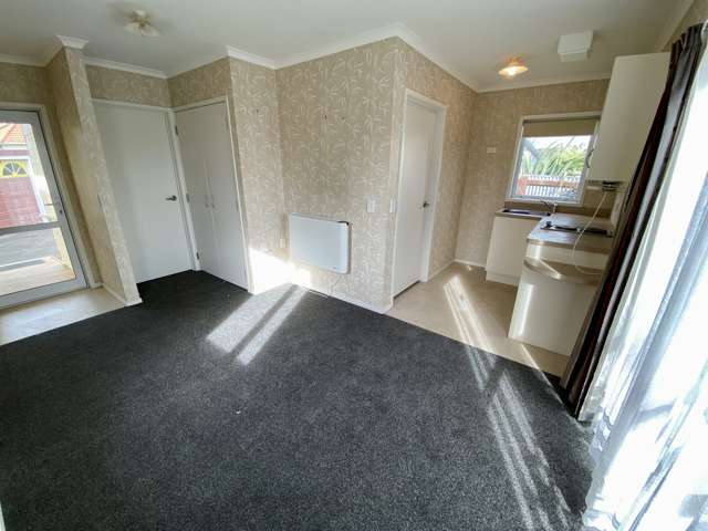 7 Exeter Crescent Takaro_3