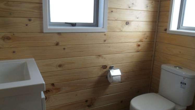 27b Stott Avenue Birkdale_12