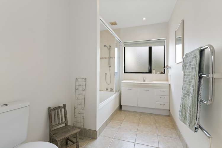 2/24 Mckenzie Avenue Arkles Bay_17