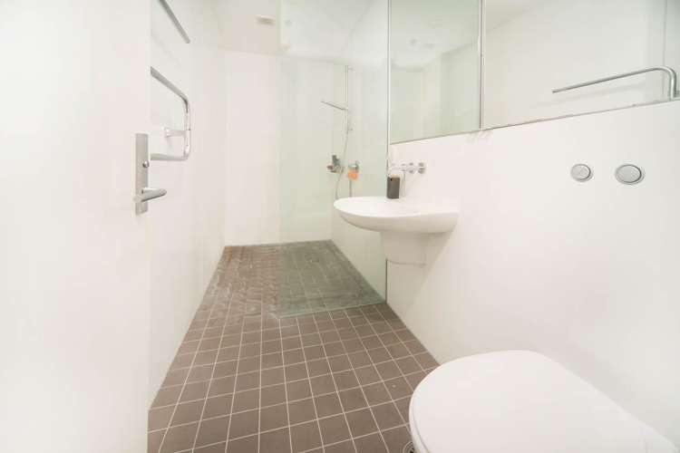 3a/4 Fisher-Point Drive Auckland Central_11