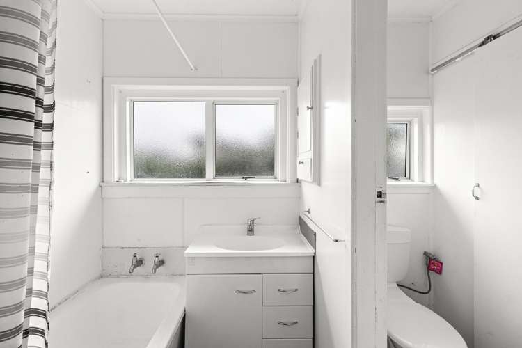 74 Gover Street New Plymouth Central_16