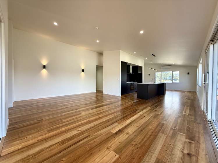 2/19A East Street Raglan_1
