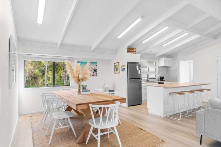 1951 Cove Road Mangawhai_51