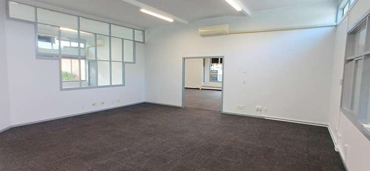 37 Taharoto Road Takapuna_12