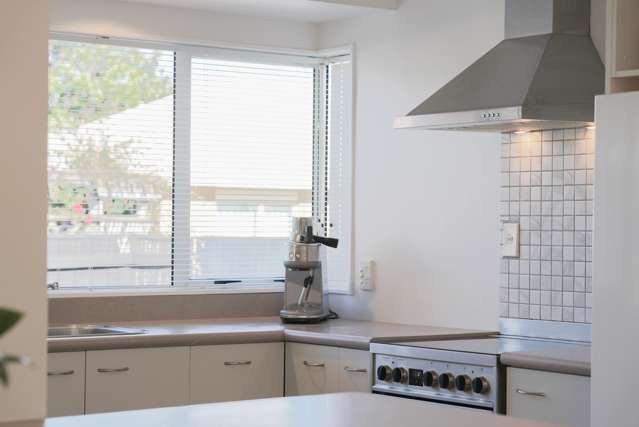 5A Beachwater Grove Paraparaumu Beach_4