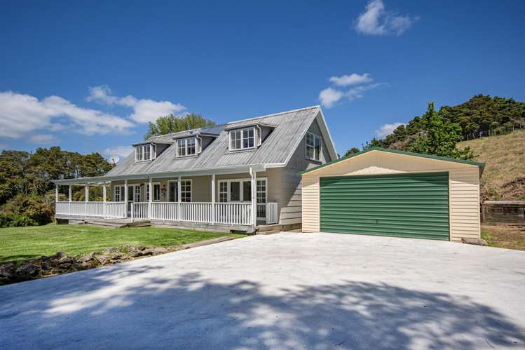 15 Finlayson Road Matarau_16