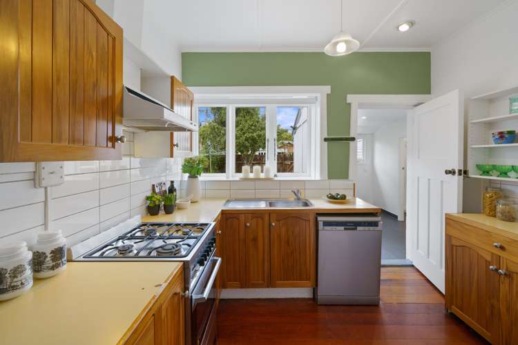 34 Pharazyn Street Melling_11