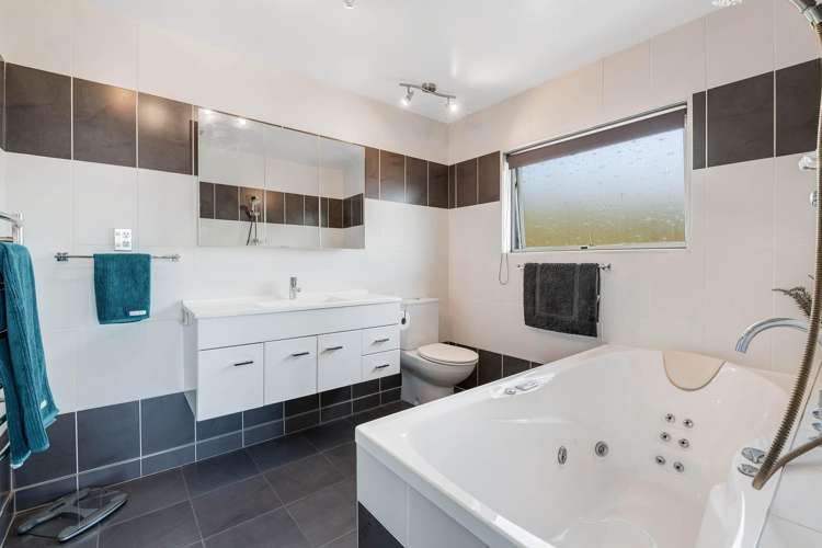 65 West Hoe Heights Orewa_14