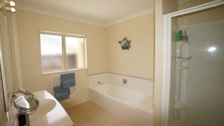 22 Bermuda Place One Tree Point_12