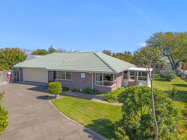 Vendors downsizing - this home must be sold!