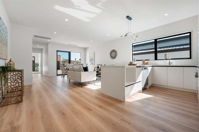 46 Whakairo Crescent Gulf Harbour_2