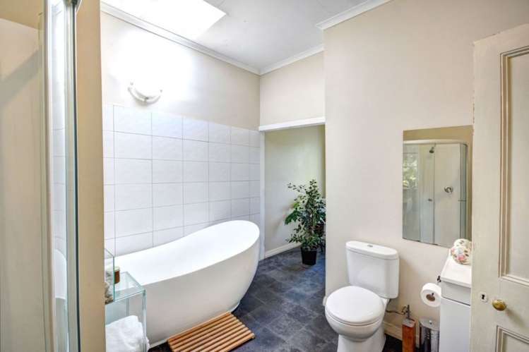 1215 Centre Road Henley_24