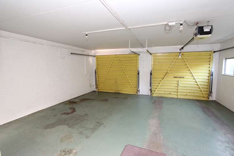 167 Queens Drive Richmond_18