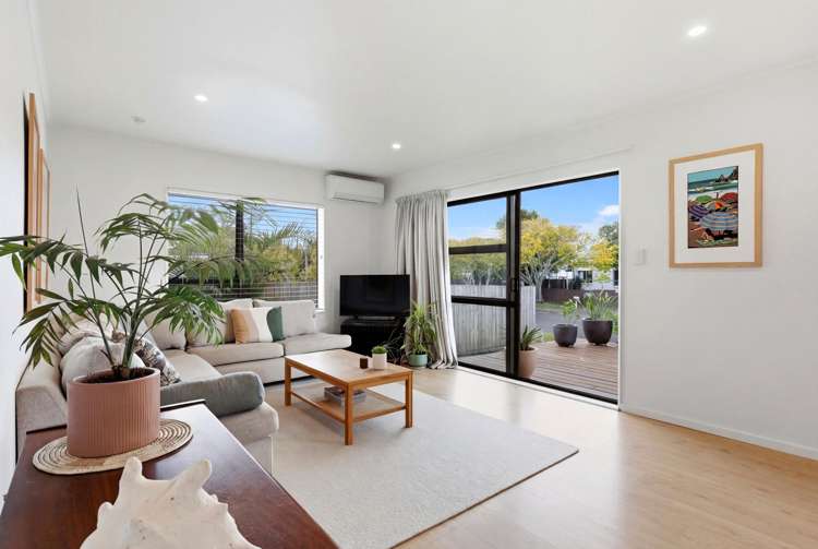 1 Quo Vadis Place Red Beach_1