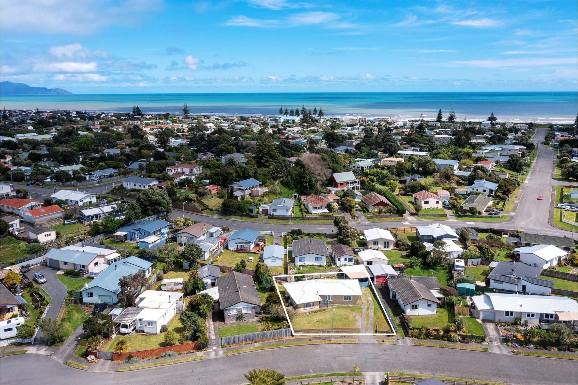 4 Colenso Place Otaki Beach_0