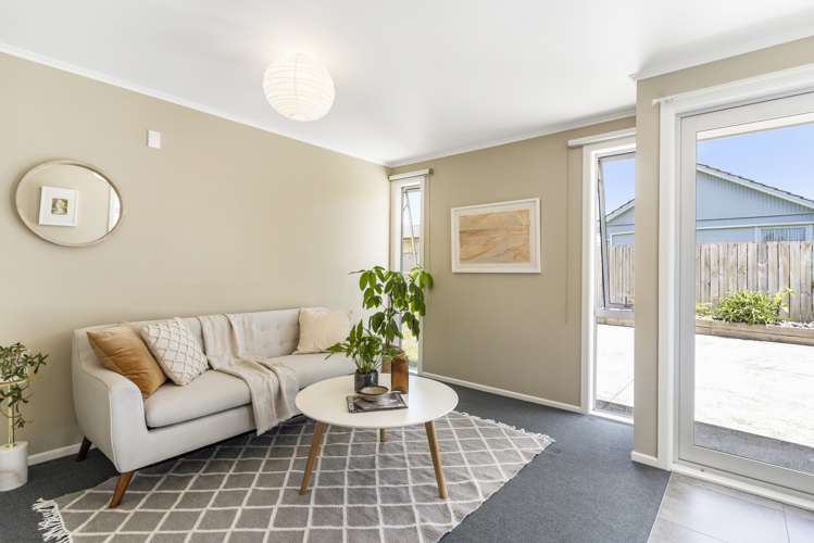 6 Brennan Avenue Te Atatu Peninsula_12