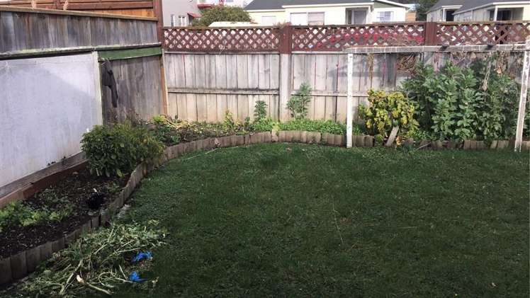 1/27 Motueka Street Nelson South_6